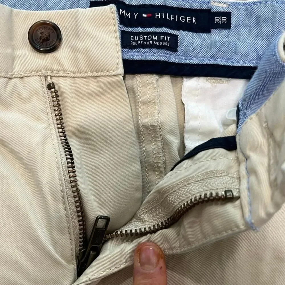 Tommy Hilfiger Mens Chino Pants Mid-Rise Flat Front Custom Fit Beige Size 30/30